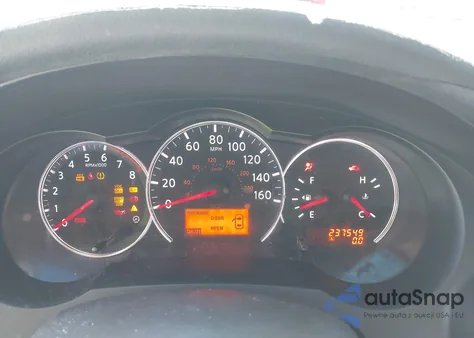 2010 Nissan Altima 2.5 S z USA, uszkodzony, nr VIN 1N4AL2AP4AN470321